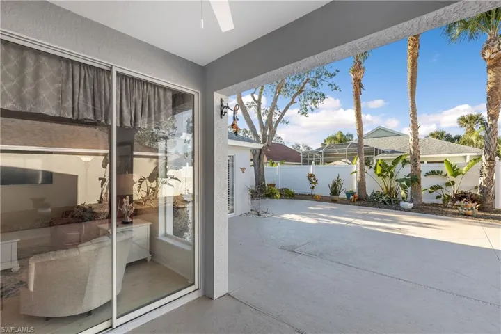 1188  Silverstrand  DR, Naples, FL 34110