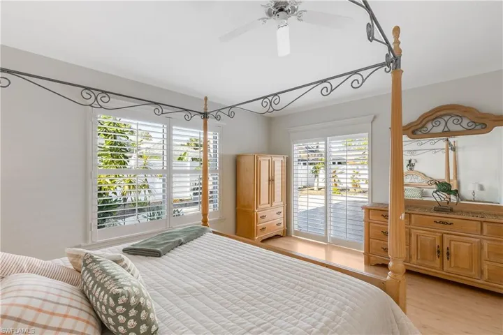 1188  Silverstrand  DR, Naples, FL 34110