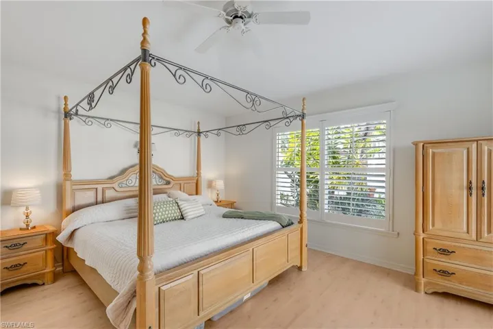 1188  Silverstrand  DR, Naples, FL 34110