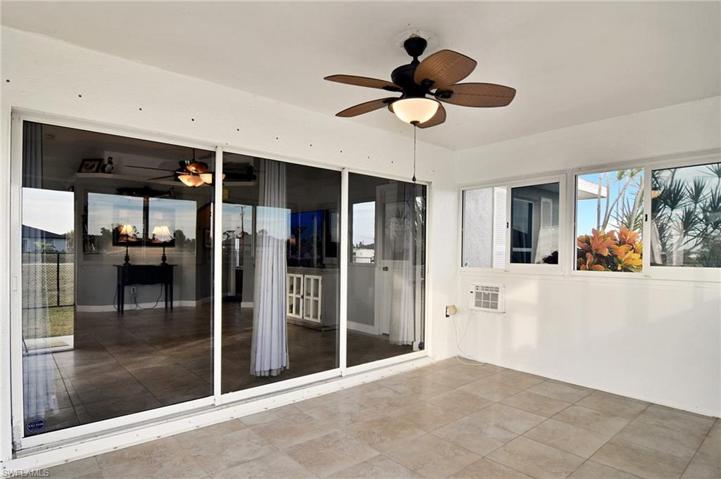 Screened in patio