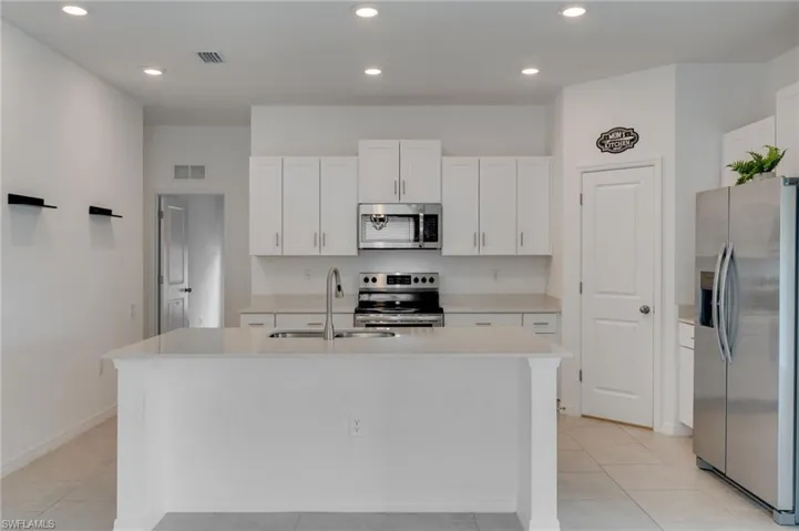 4057 San Clemente Ct, North Fort Myers, Florida 33917