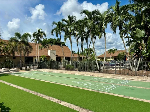 Bocce ball