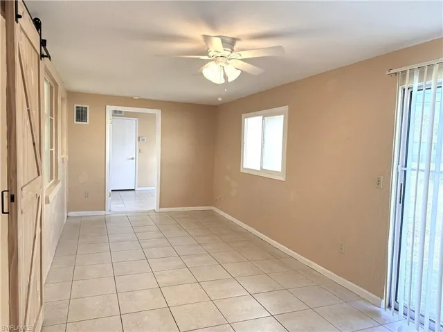 3814 SE 3rd  PL, Cape Coral, FL 33904