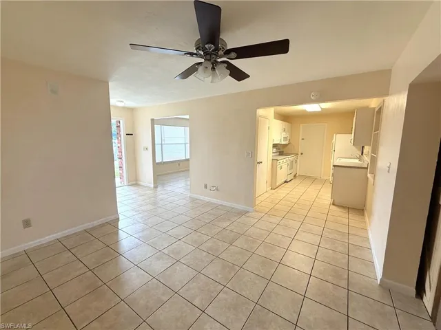 3814 SE 3rd  PL, Cape Coral, FL 33904