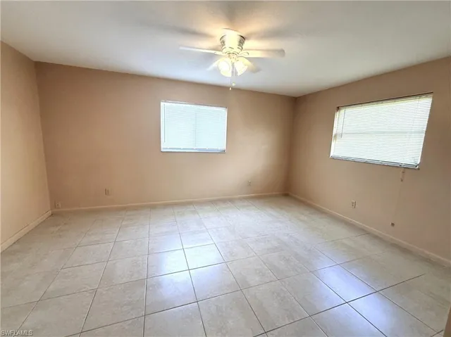 3814 SE 3rd  PL, Cape Coral, FL 33904