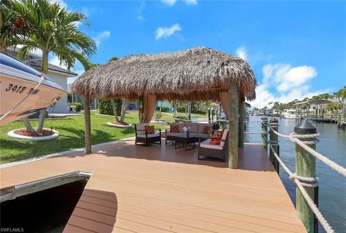 1407 Sw 49th St, Cape Coral, Florida 33914