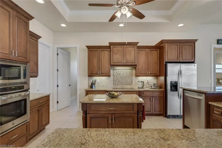 1407 Sw 49th St, Cape Coral, Florida 33914