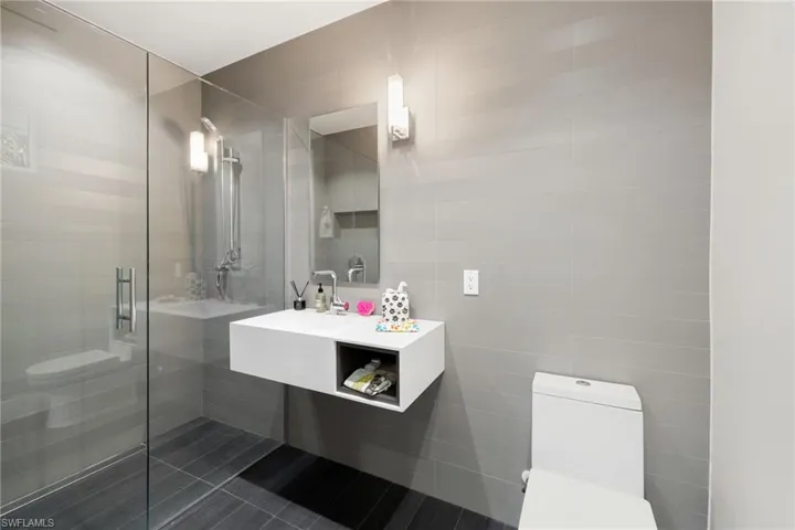12933 Coco Plum Ln, Naples, Florida 34119