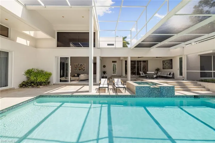 12933 Coco Plum Ln, Naples, Florida 34119
