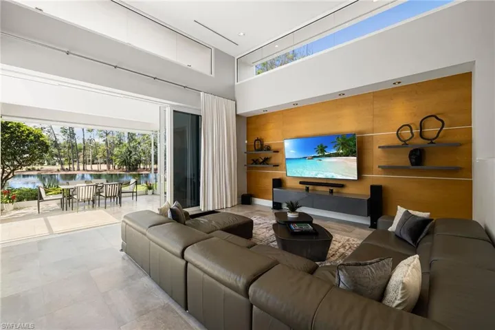 12933 Coco Plum Ln, Naples, Florida 34119