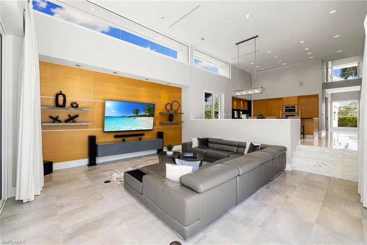 12933 Coco Plum Ln, Naples, Florida 34119