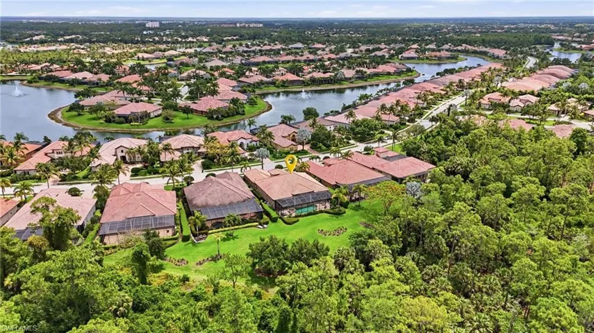 6453  Costa  CIR, Naples, FL 34113