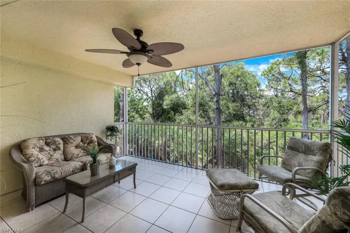15505  Cedarwood  LN, Naples, FL 34110