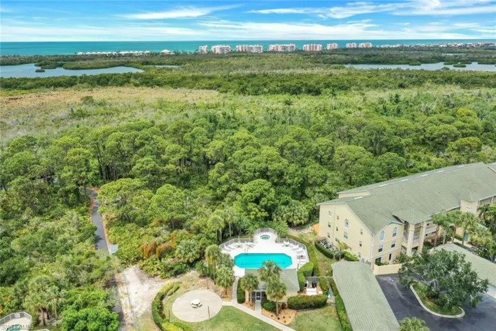 15505  Cedarwood  LN, Naples, FL 34110