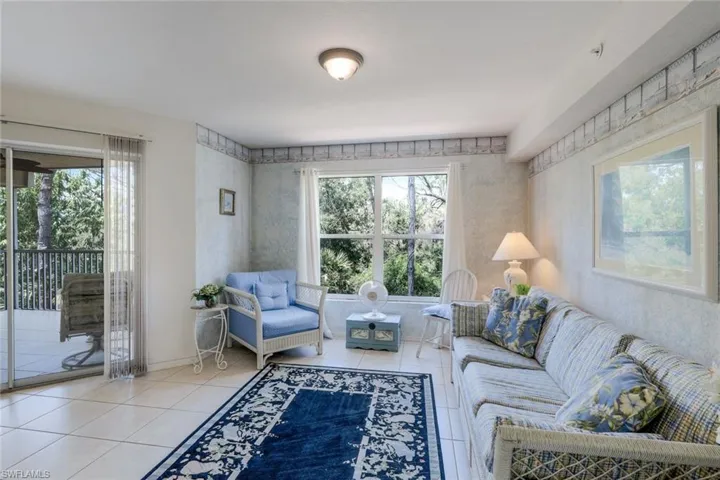 15505  Cedarwood  LN, Naples, FL 34110