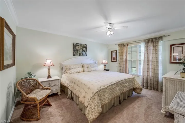 15505  Cedarwood  LN, Naples, FL 34110