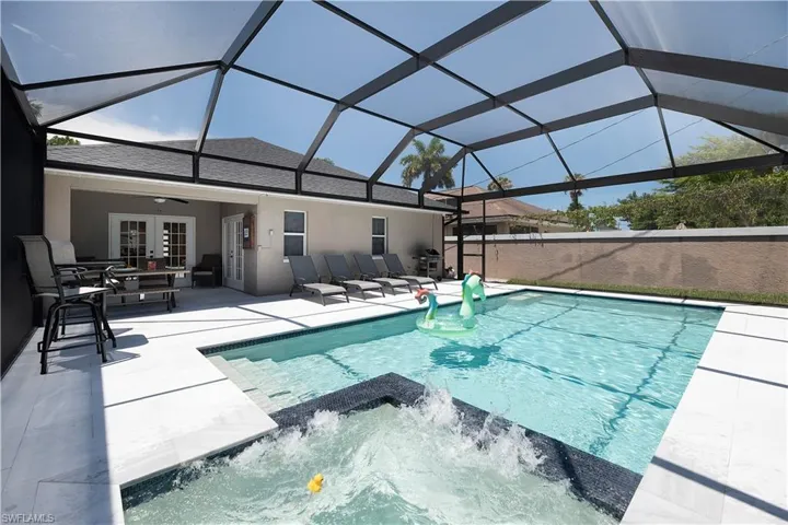 823  96th N AVE, Naples, FL 34108