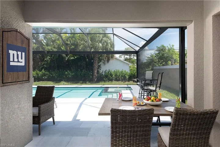 823  96th N AVE, Naples, FL 34108