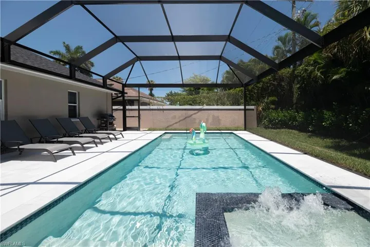 823  96th N AVE, Naples, FL 34108