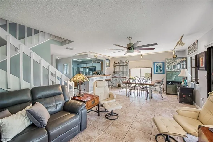 Living room/Dining area view