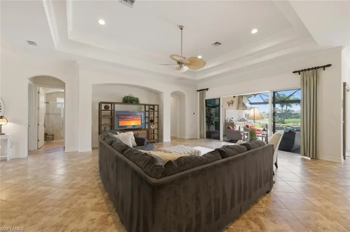 7755 Cottesmore Dr, Naples, Florida 34113