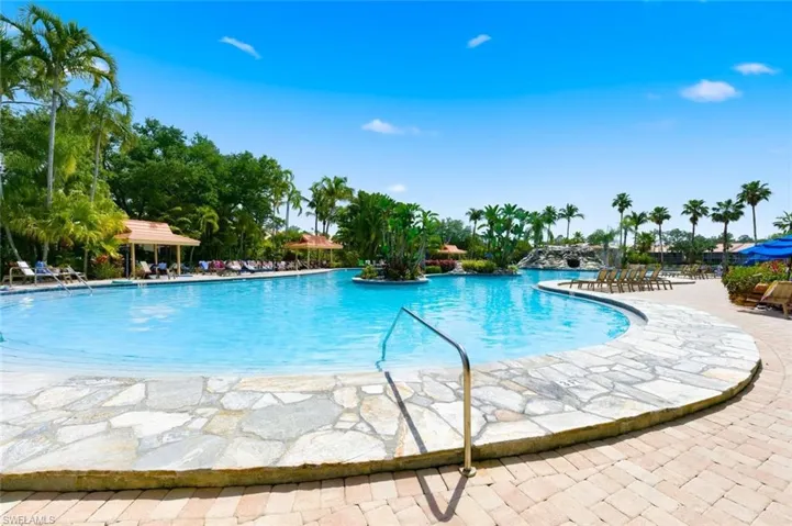 1645 Windy Pines Dr 2306, Naples, Florida 34112