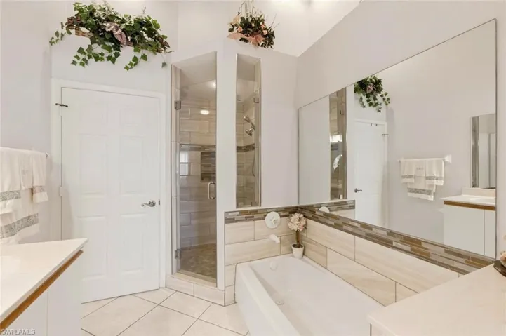 1645 Windy Pines Dr 2306, Naples, Florida 34112