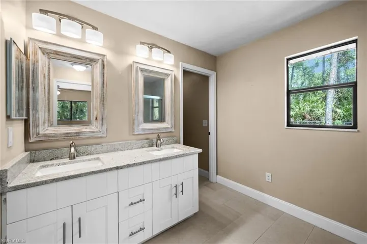25230  Busy Bee  DR, Bonita Springs, FL 34135
