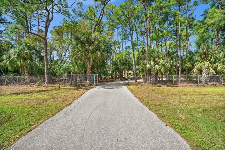 25230  Busy Bee  DR, Bonita Springs, FL 34135