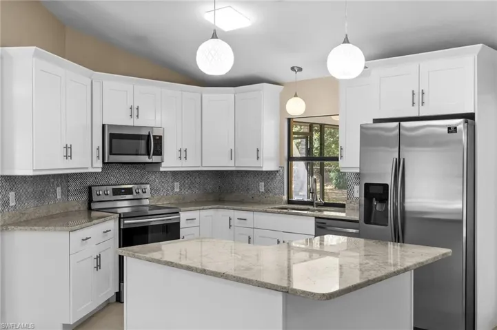 25230  Busy Bee  DR, Bonita Springs, FL 34135