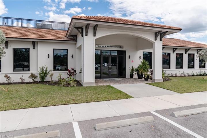 8365 Heritage Links CT # 1721, NAPLES FL 34112