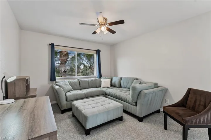 9544 Roundstone Cir, Fort Myers, Florida 33967