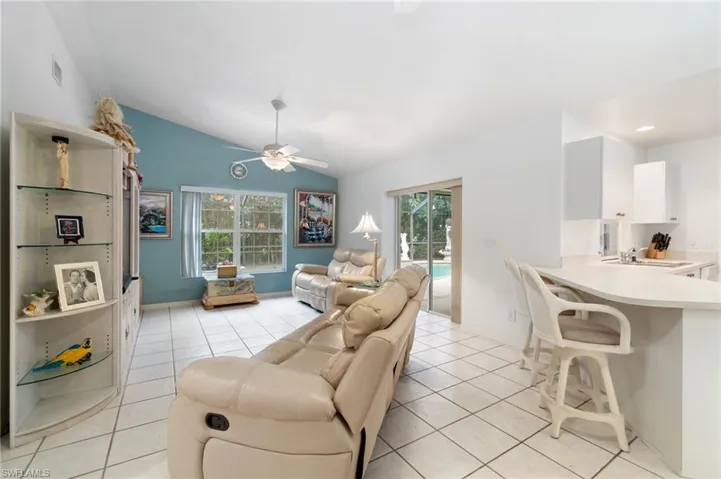 218 Pinehurst Cir, Naples Fl 34113