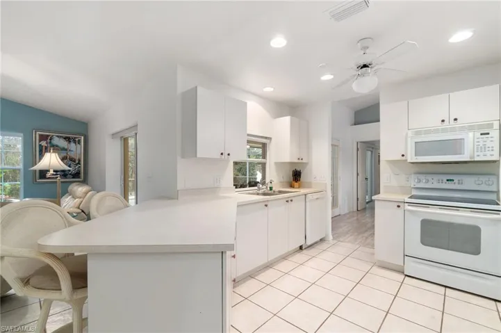 218 Pinehurst Cir, Naples Fl 34113