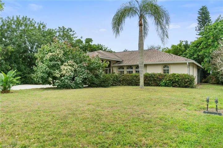 218 Pinehurst Cir, Naples Fl 34113