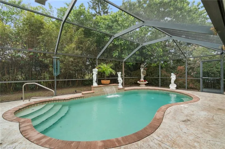 218 Pinehurst Cir, Naples Fl 34113