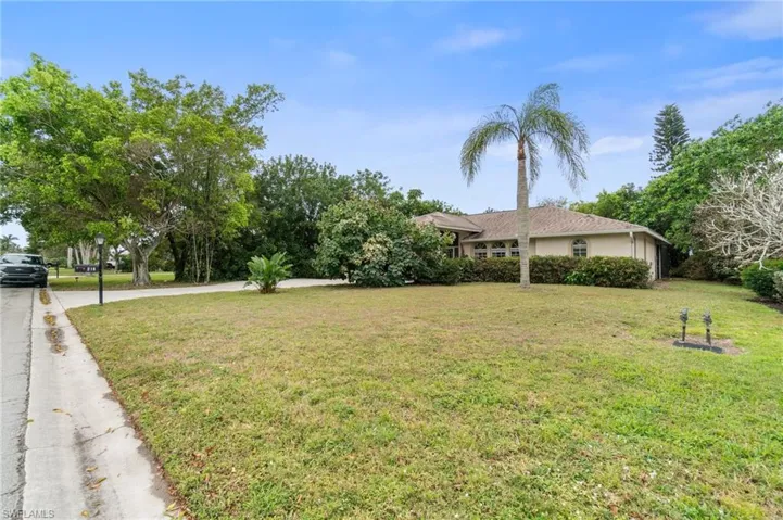 218 Pinehurst Cir, Naples Fl 34113