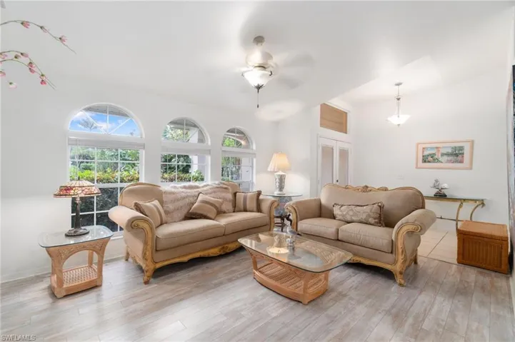 218 Pinehurst Cir, Naples Fl 34113