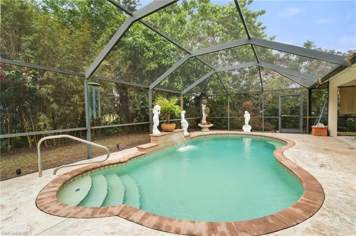 218 Pinehurst Cir, Naples Fl 34113