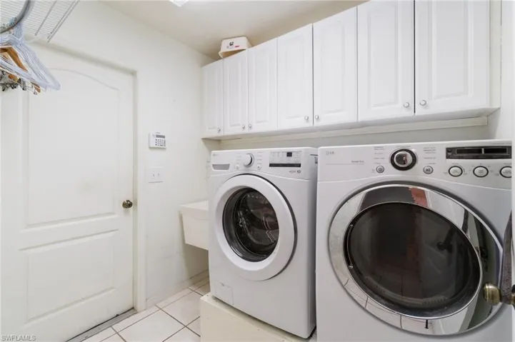 218 Pinehurst Cir, Naples Fl 34113