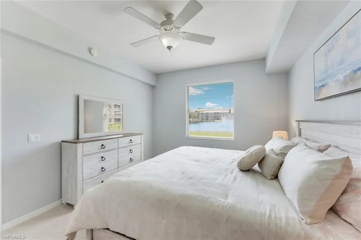 Primary Bedroom - Lake View