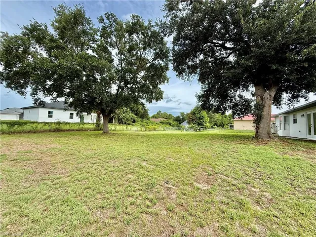 101 Curtis Ave N, Lehigh Acres, Florida 33971