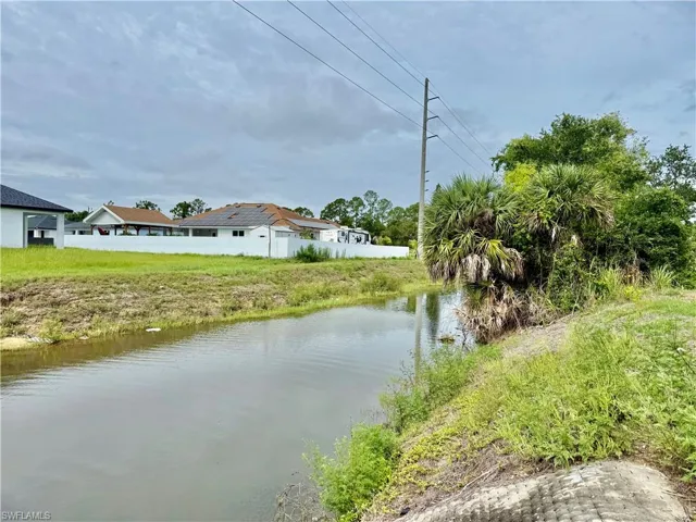 101 Curtis Ave N, Lehigh Acres, Florida 33971
