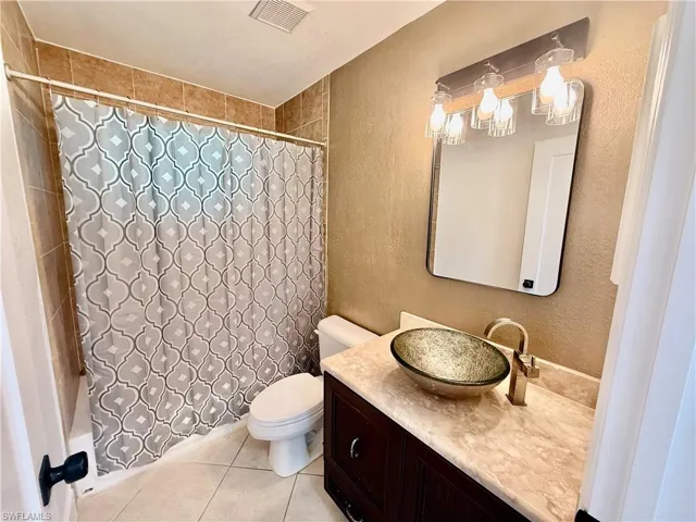 101 Curtis Ave N, Lehigh Acres, Florida 33971