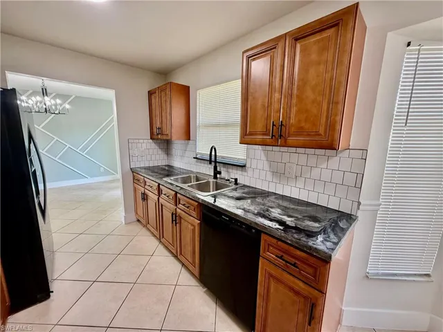 101 Curtis Ave N, Lehigh Acres, Florida 33971