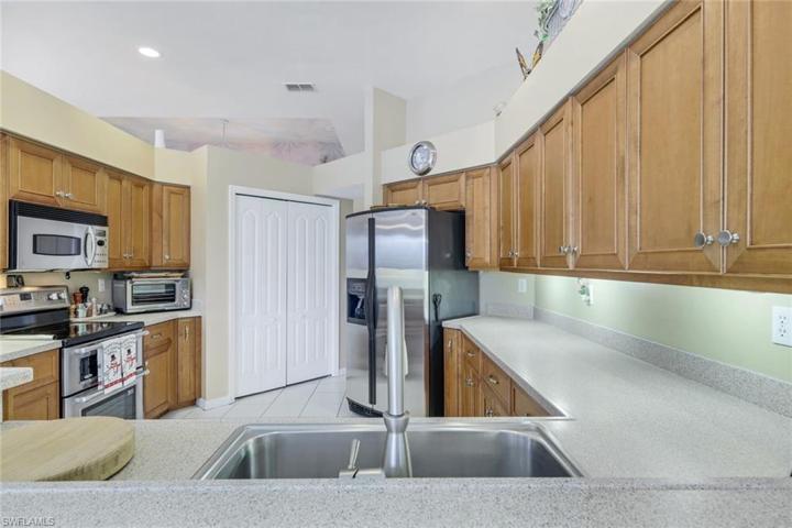 So much cabinet and counter space in this LARGE WORKING kitchen -- plenty of room for two!