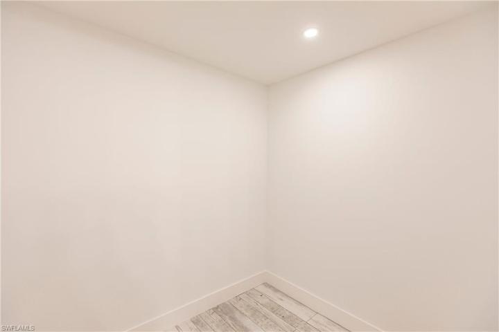 816  Maple N AVE, Lehigh Acres, FL 33972