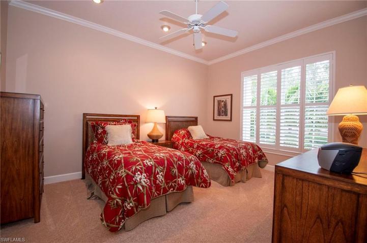 Guest Bedroom with En Suite bathroom