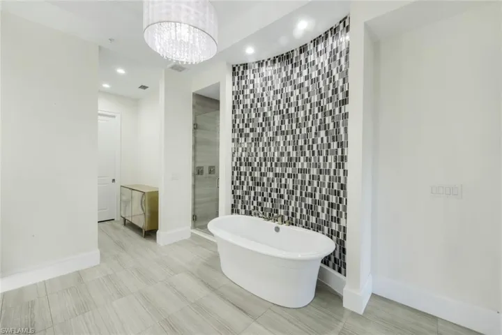 16358 Corsica Way 201, Naples, Florida 34110