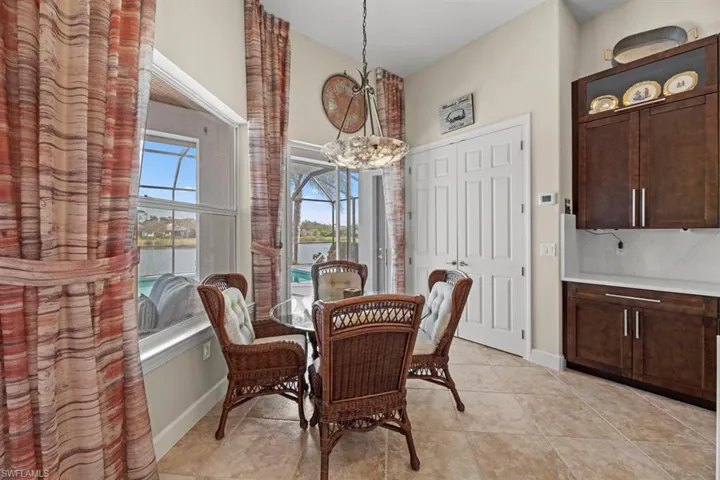 Breakfast Nook